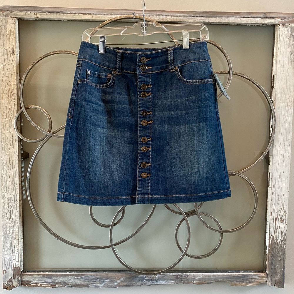INC-Jeans Mini-skirt. Sz 2. Like New.